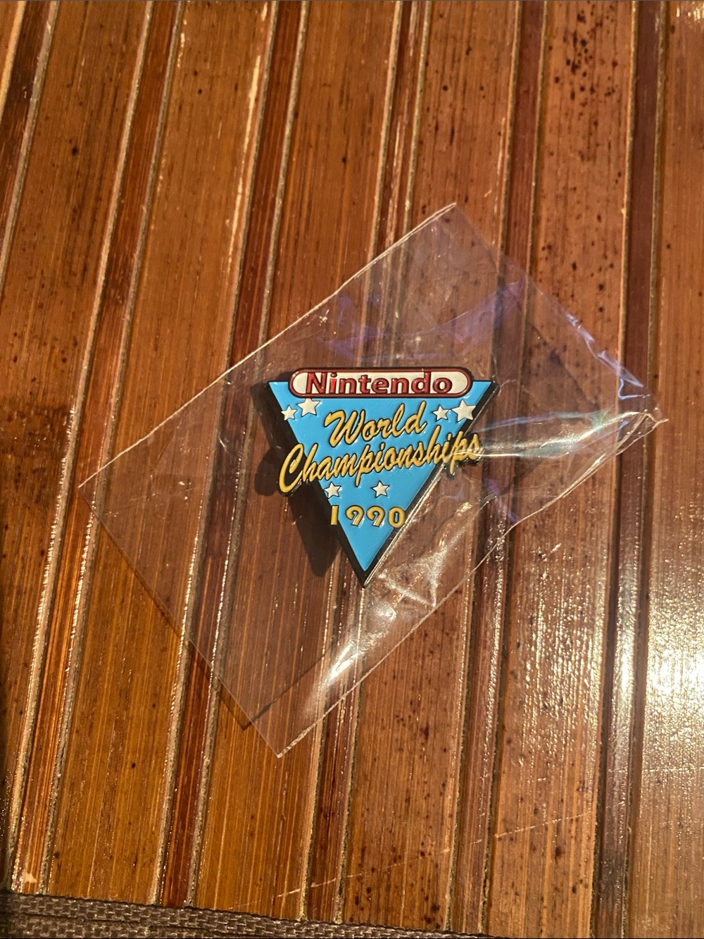 1990 Nintendo World Championship Video game  Lapel Pin  ( 368 )
